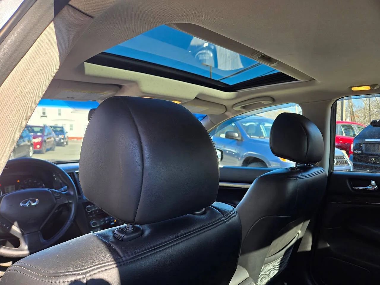 Used 2013 INFINITI G37 x Sedan w/ Premium Pkg AWD/4WD image 6