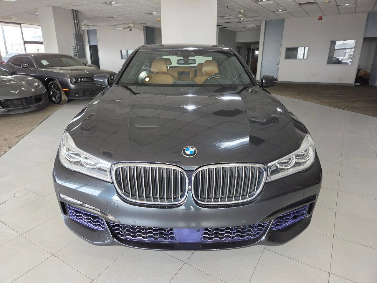 Used 2016 BMW 750i xDrive image 2
