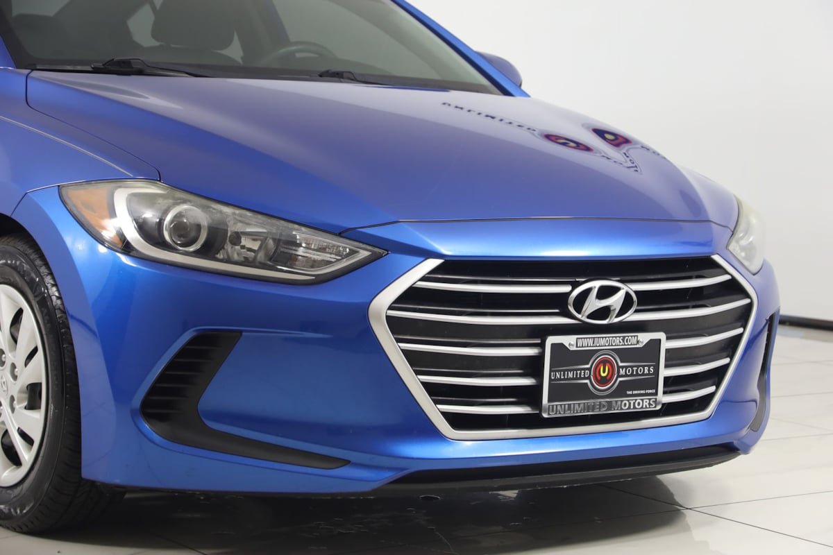Used 2018 Hyundai Elantra SE FWD image 30