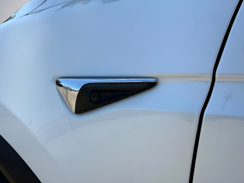 Used 2020 Tesla Model X Performance AWD/4WD image 34