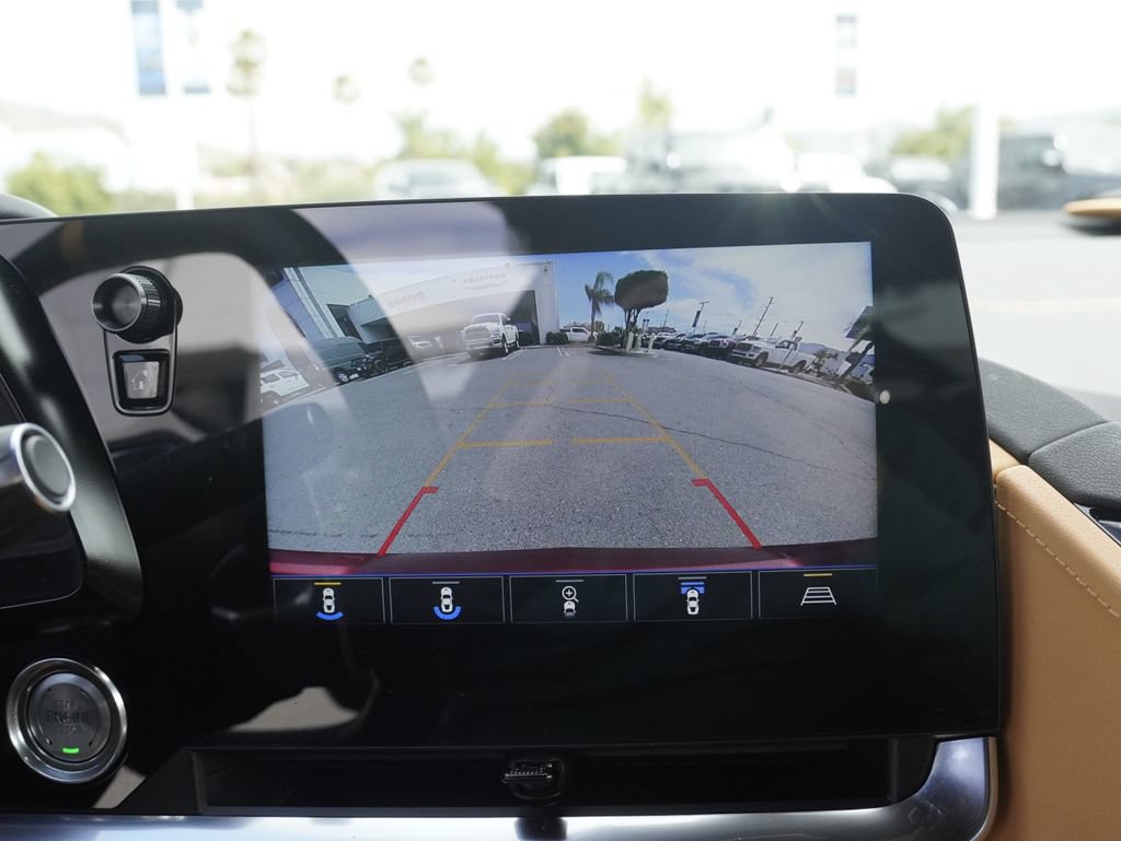 Used 2020 Chevrolet Corvette Stingray Preferred Cpe w/ 2LT Preferred Equipment Group RWD image 21