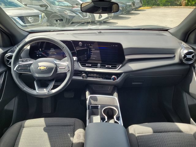 Used 2025 Chevrolet Equinox LT FWD image 14