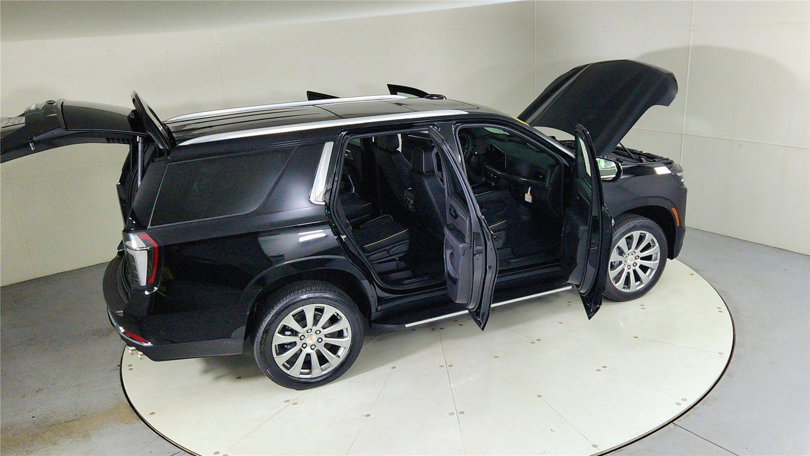 New 2026 Chevrolet Tahoe Premier w/ Sun And Tow Package image 27