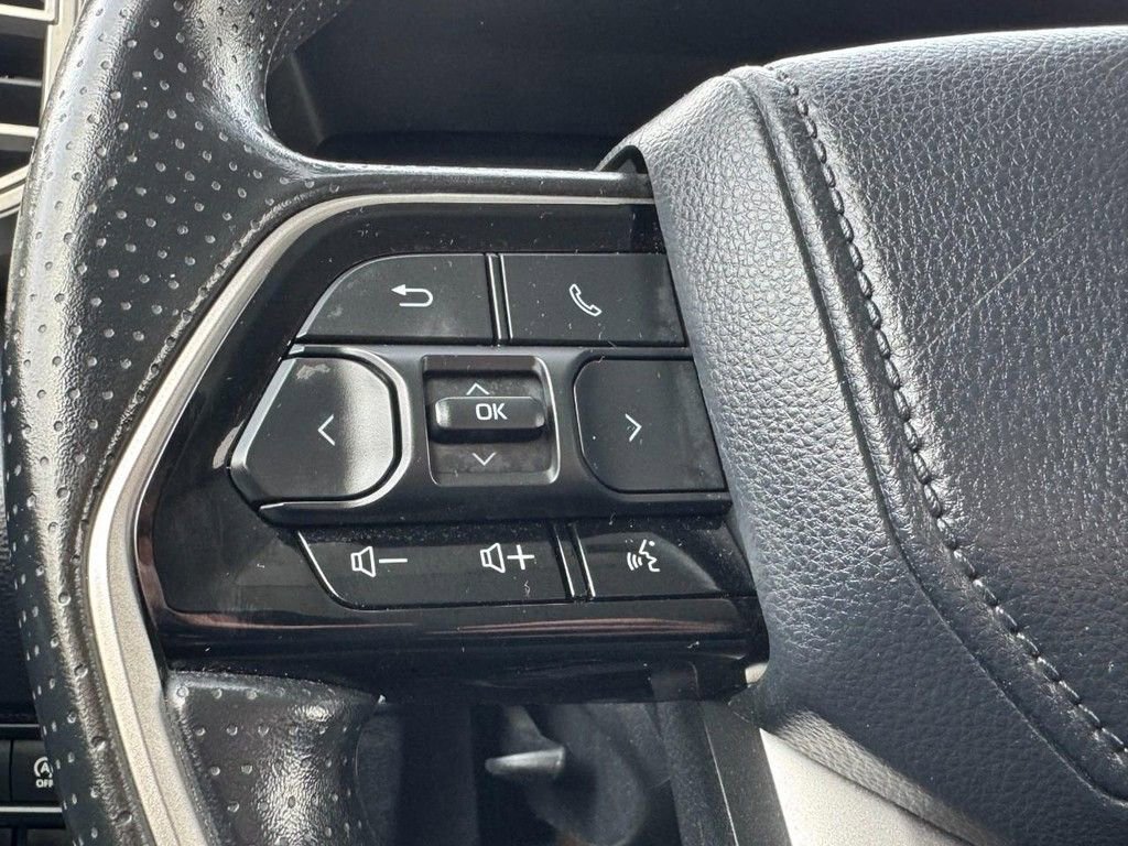 Used 2022 Toyota Tundra SR5 w/ SR5 Convenience Package image 18