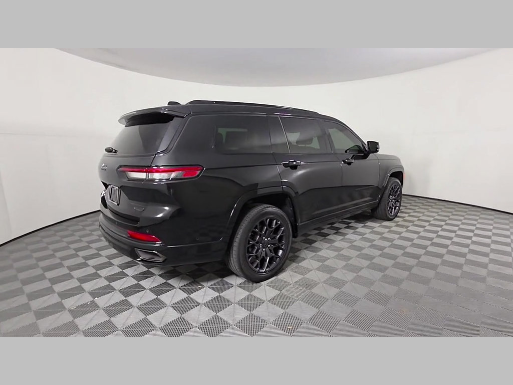 Used 2024 Jeep Grand Cherokee L Summit w/ High Altitude Package AWD/4WD image 39