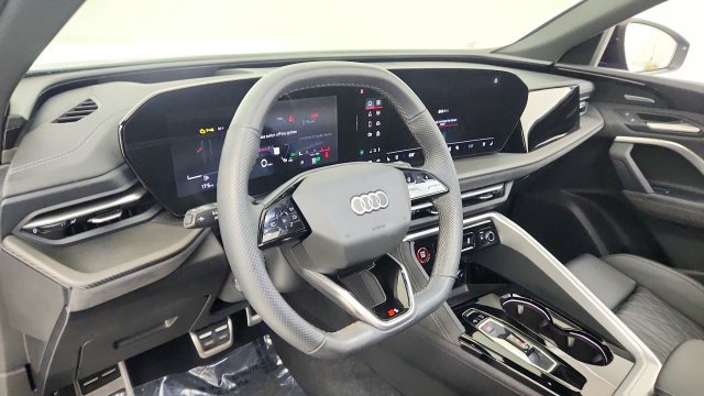 Used 2025 Audi SQ5 Premium Plus AWD/4WD image 46