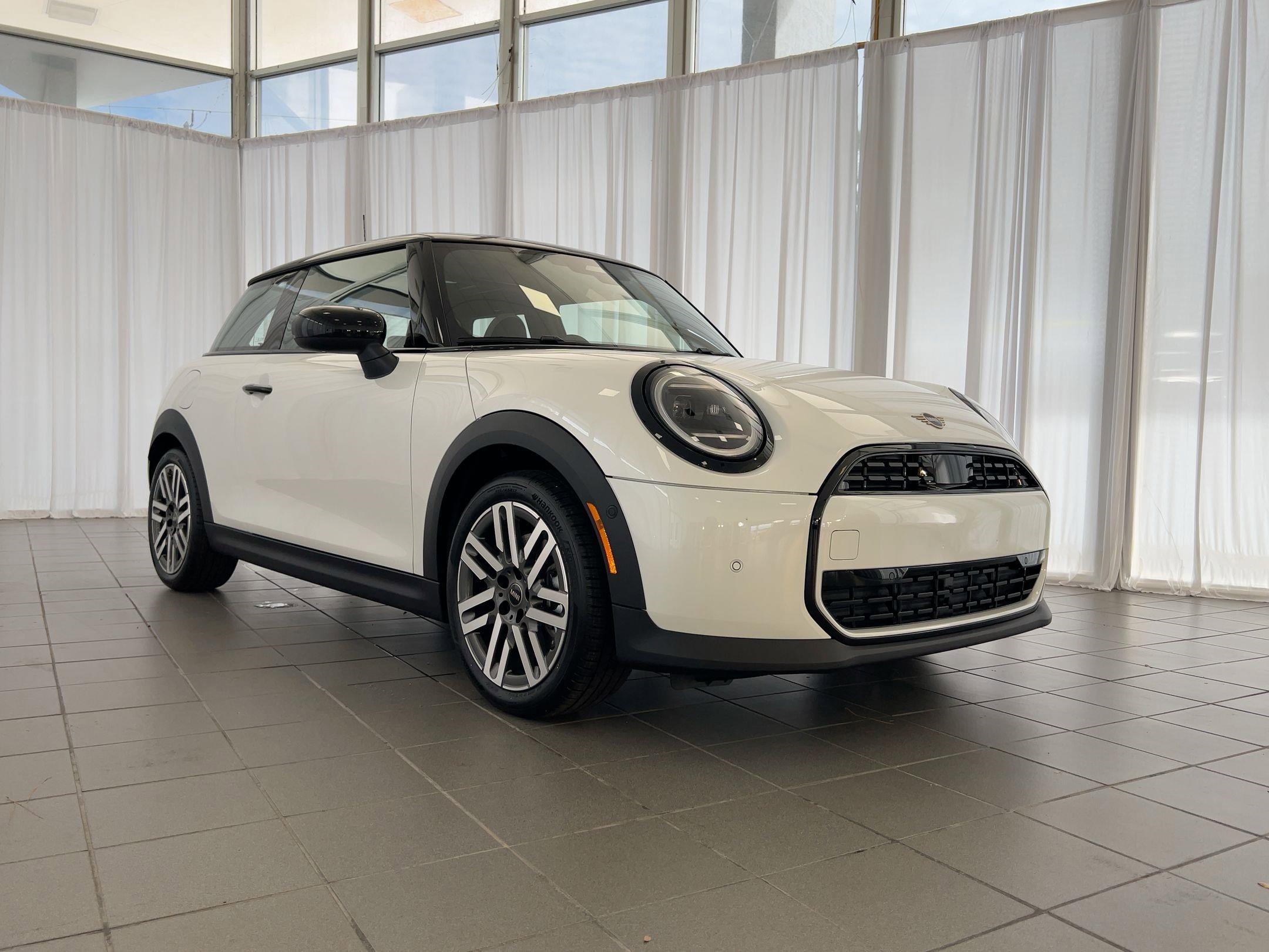 New 2026 MINI Cooper 2-Door Hardtop FWD image 7