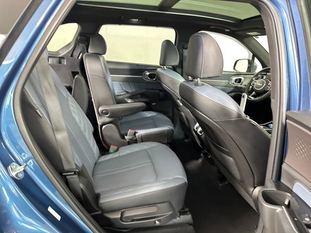 Used 2025 Kia Sorento SX Prestige image 27