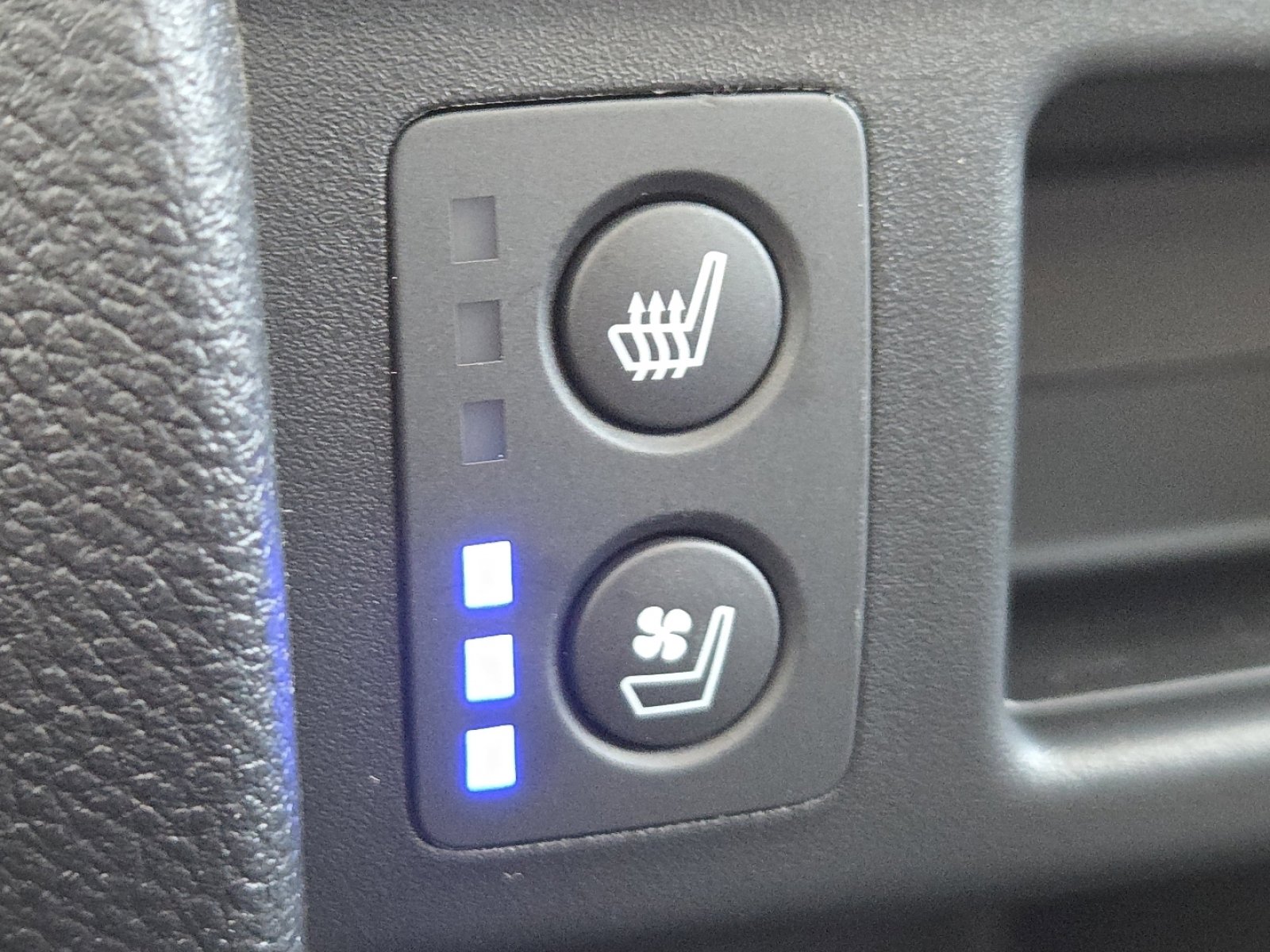 New 2026 Honda Ridgeline Black Edition image 8