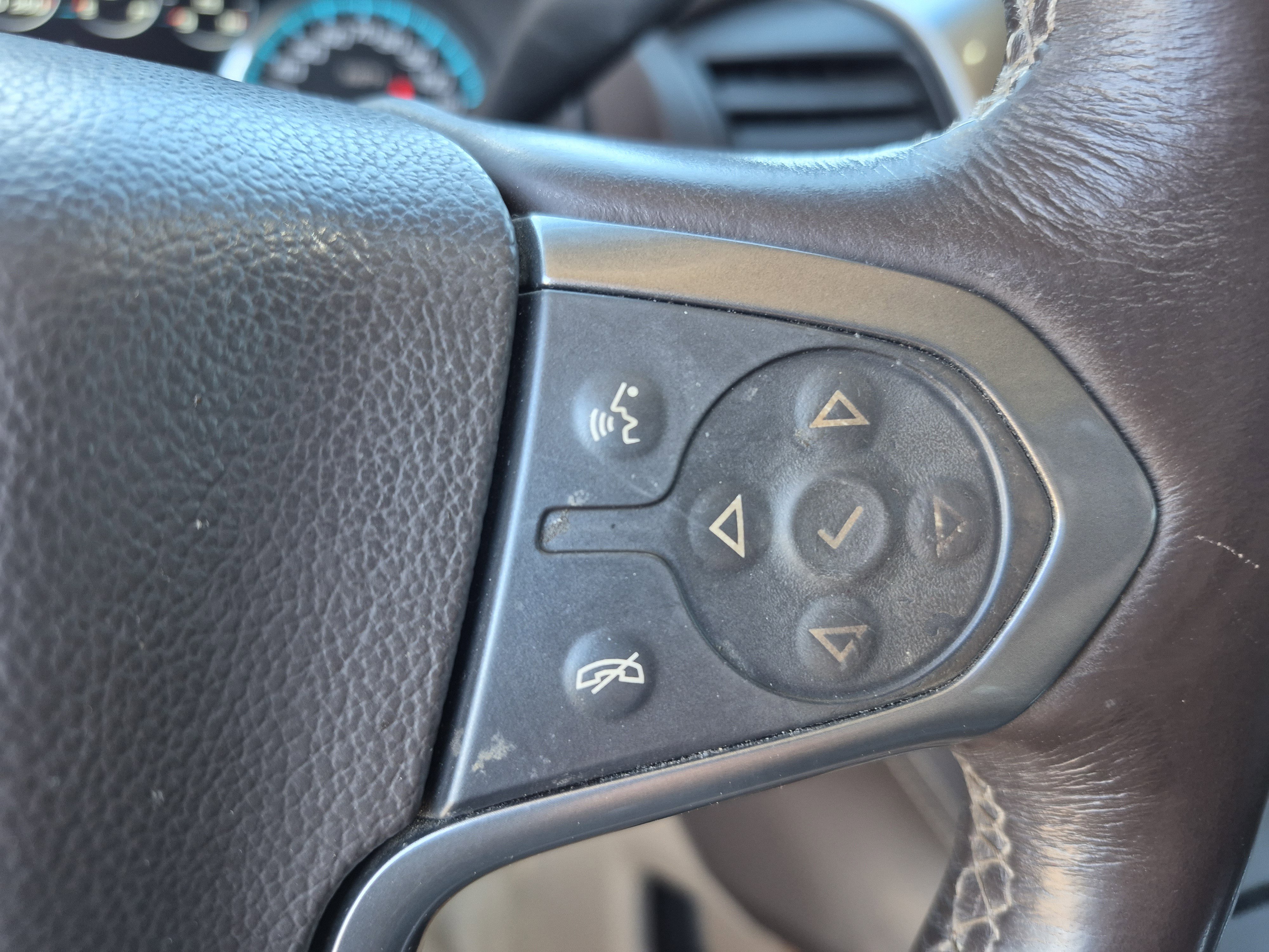 Used 2016 Chevrolet Tahoe LTZ AWD/4WD image 31