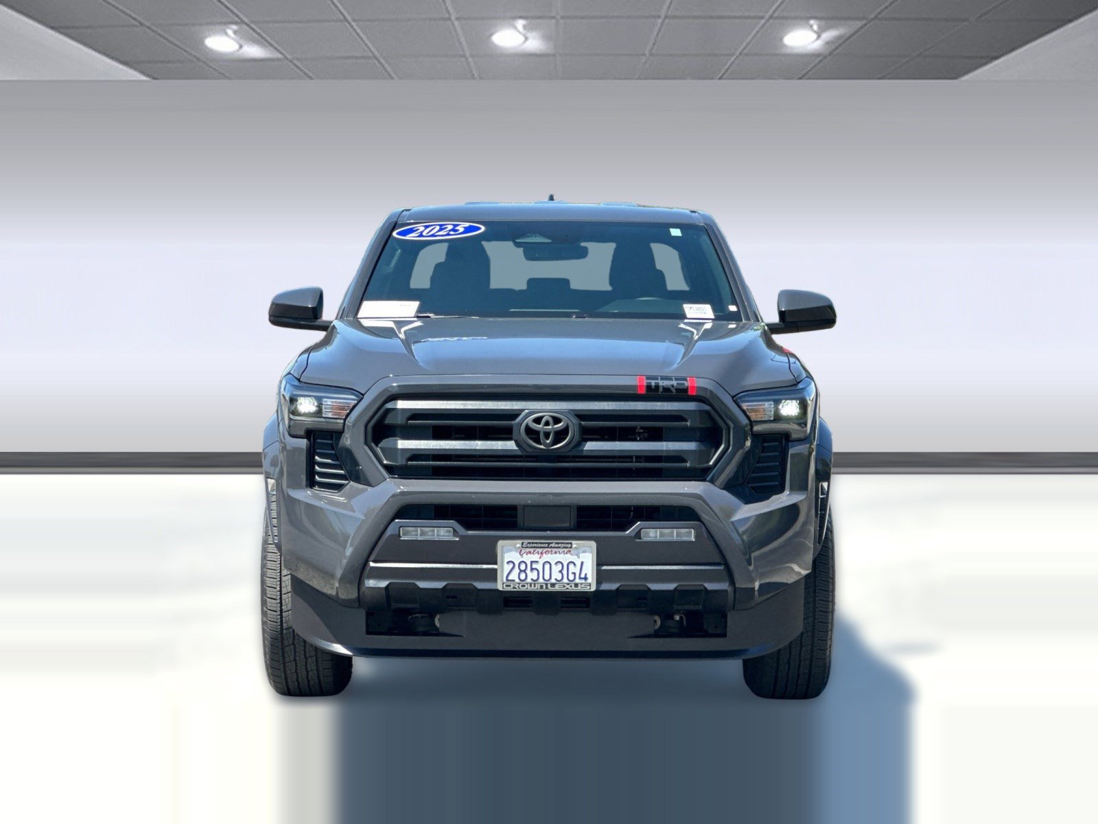 Used 2025 Toyota Tacoma SR5 AWD/4WD image 5