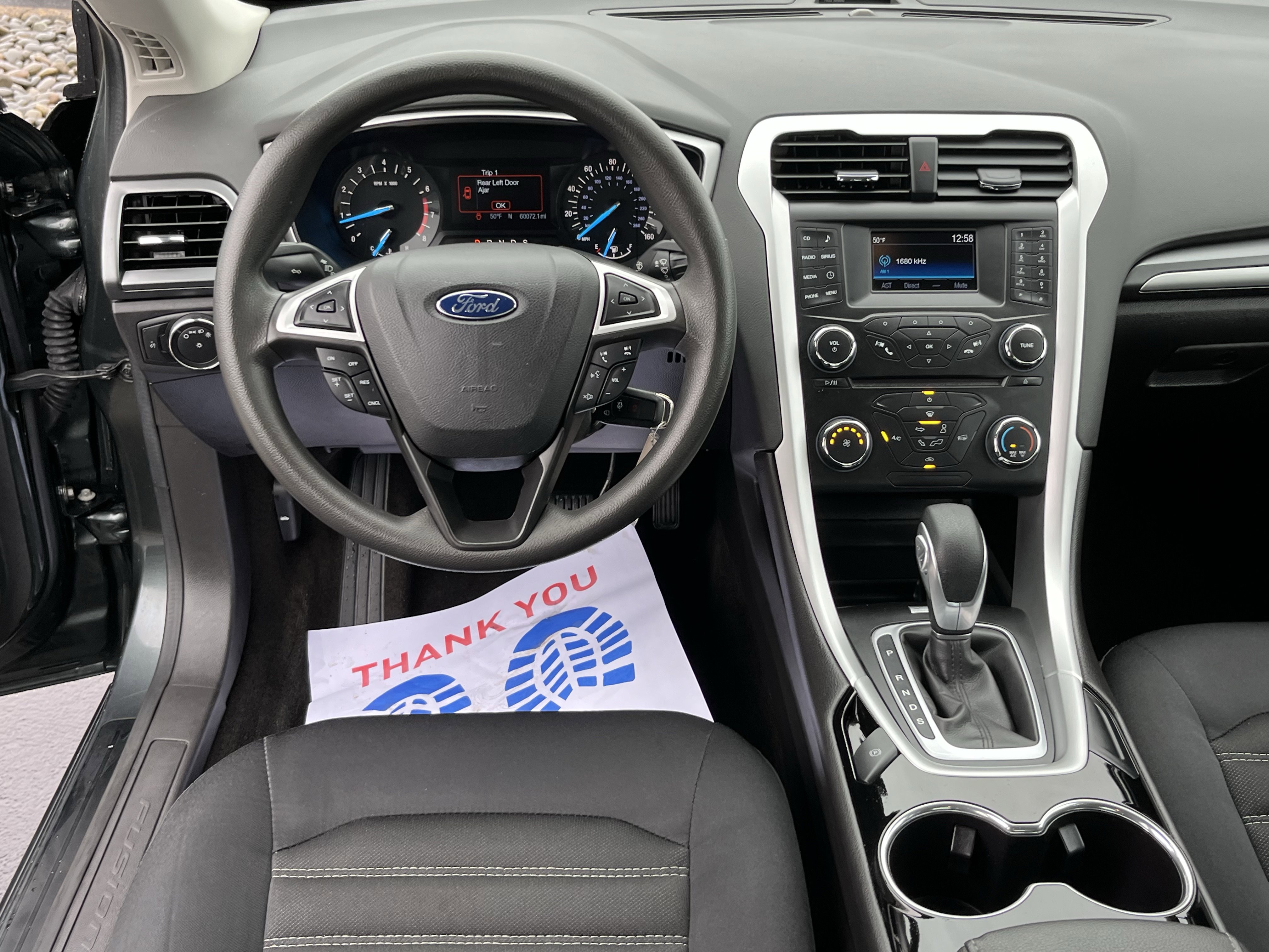 Used 2015 Ford Fusion SE image 8