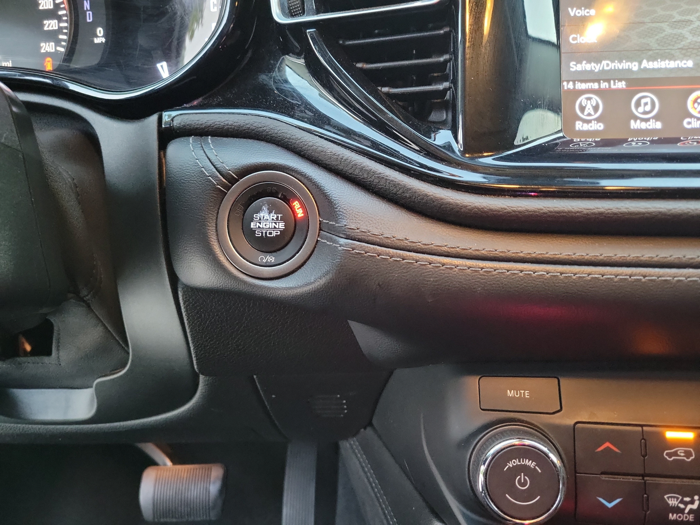 Used 2021 Dodge Durango SXT RWD image 23