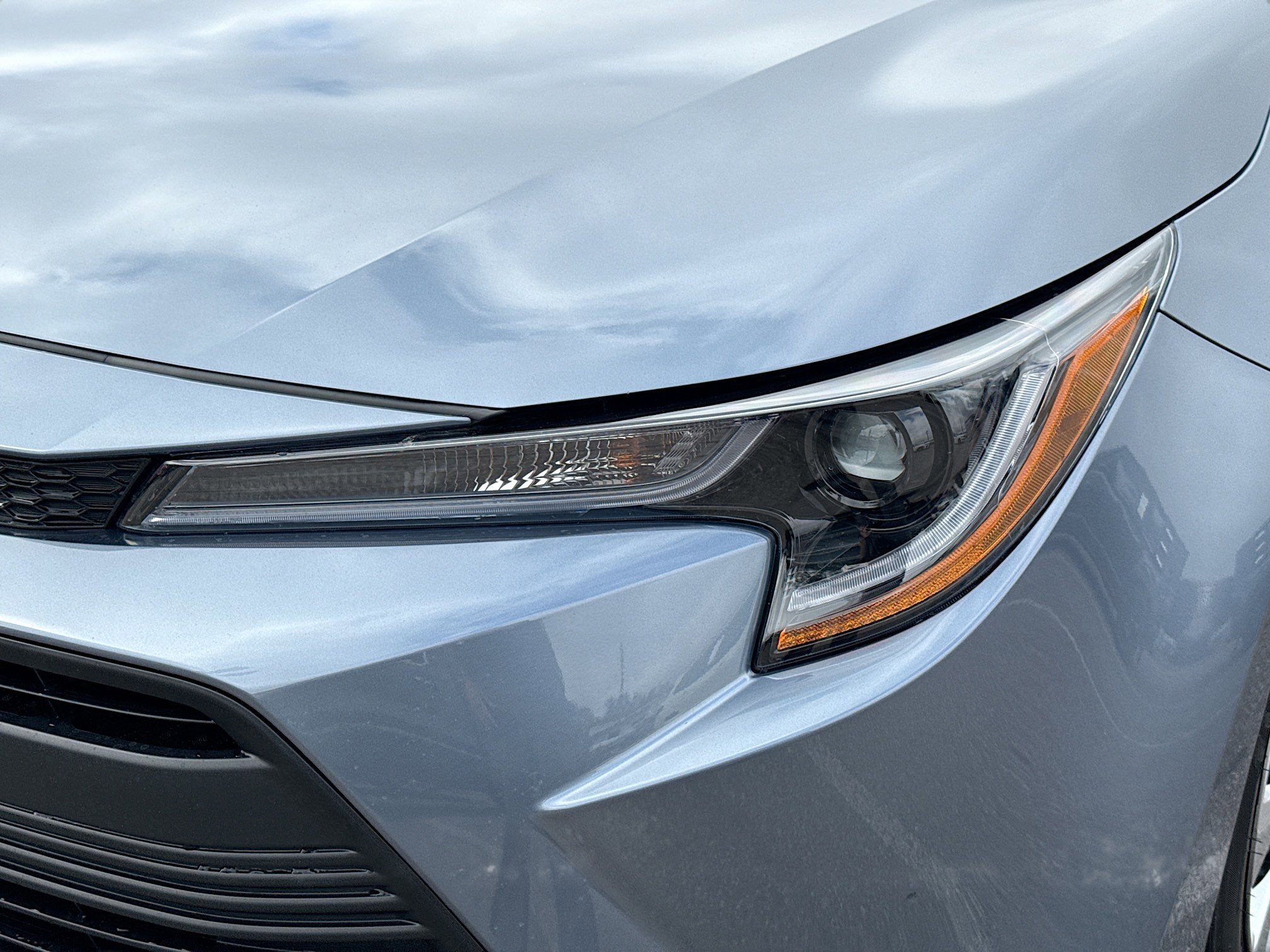 Used 2025 Toyota Corolla LE image 9