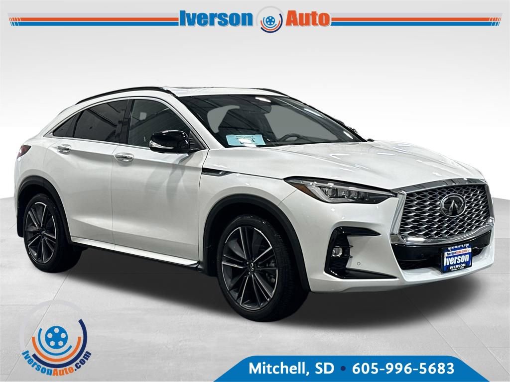 Used 2025 INFINITI QX55 Essential image 1