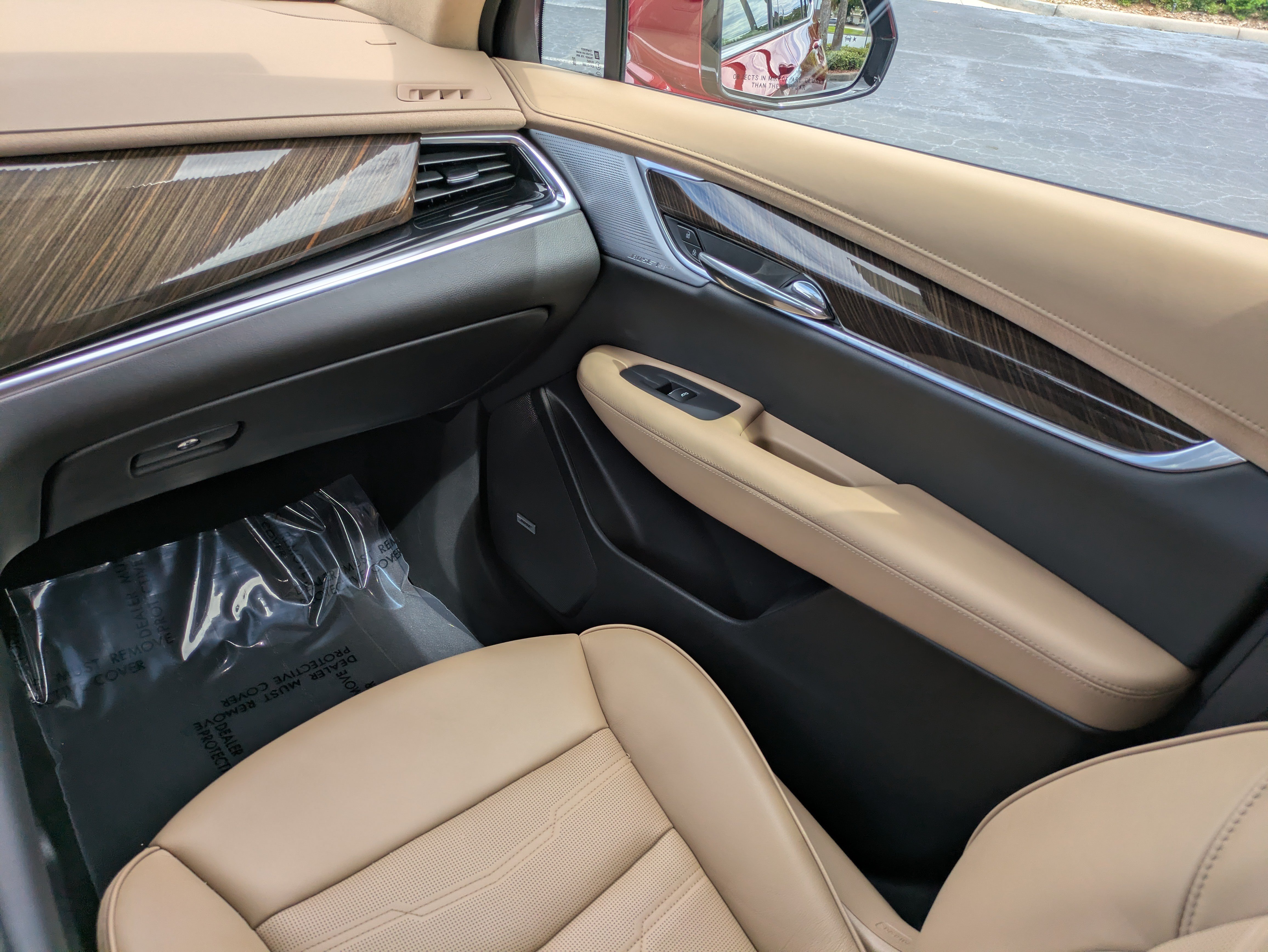 Certified 2025 Cadillac XT6 Premium Luxury w/ Platinum Package AWD/4WD image 16