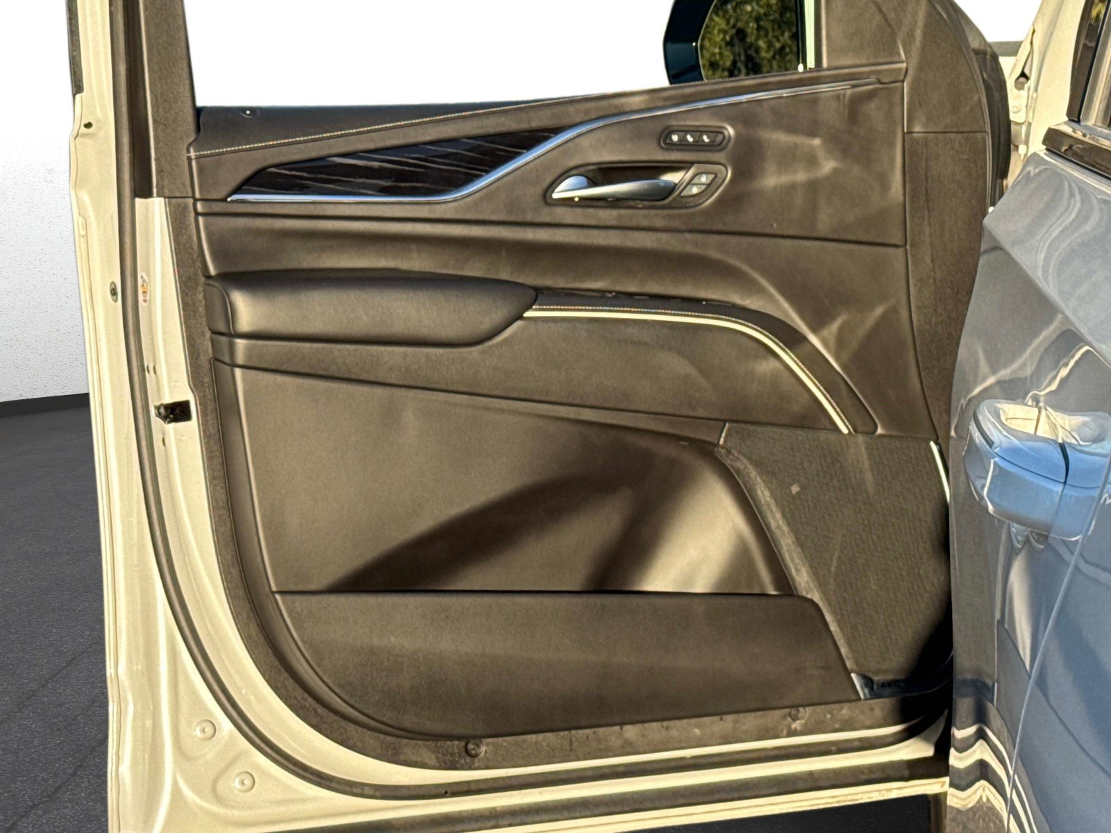 Used 2024 Cadillac Escalade V image 19