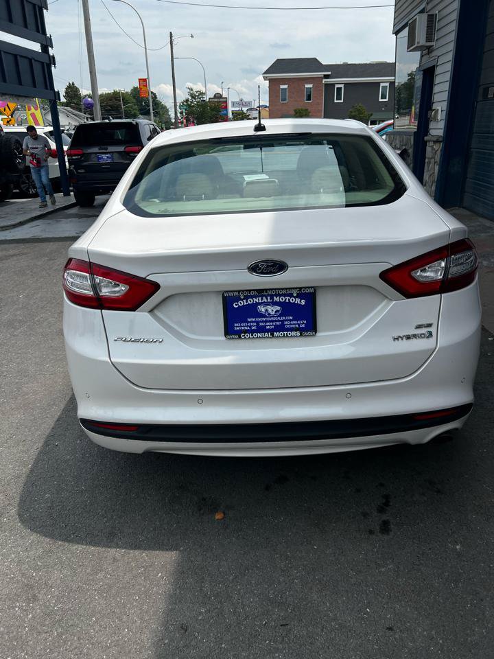 Used 2013 Ford Fusion SE FWD image 5