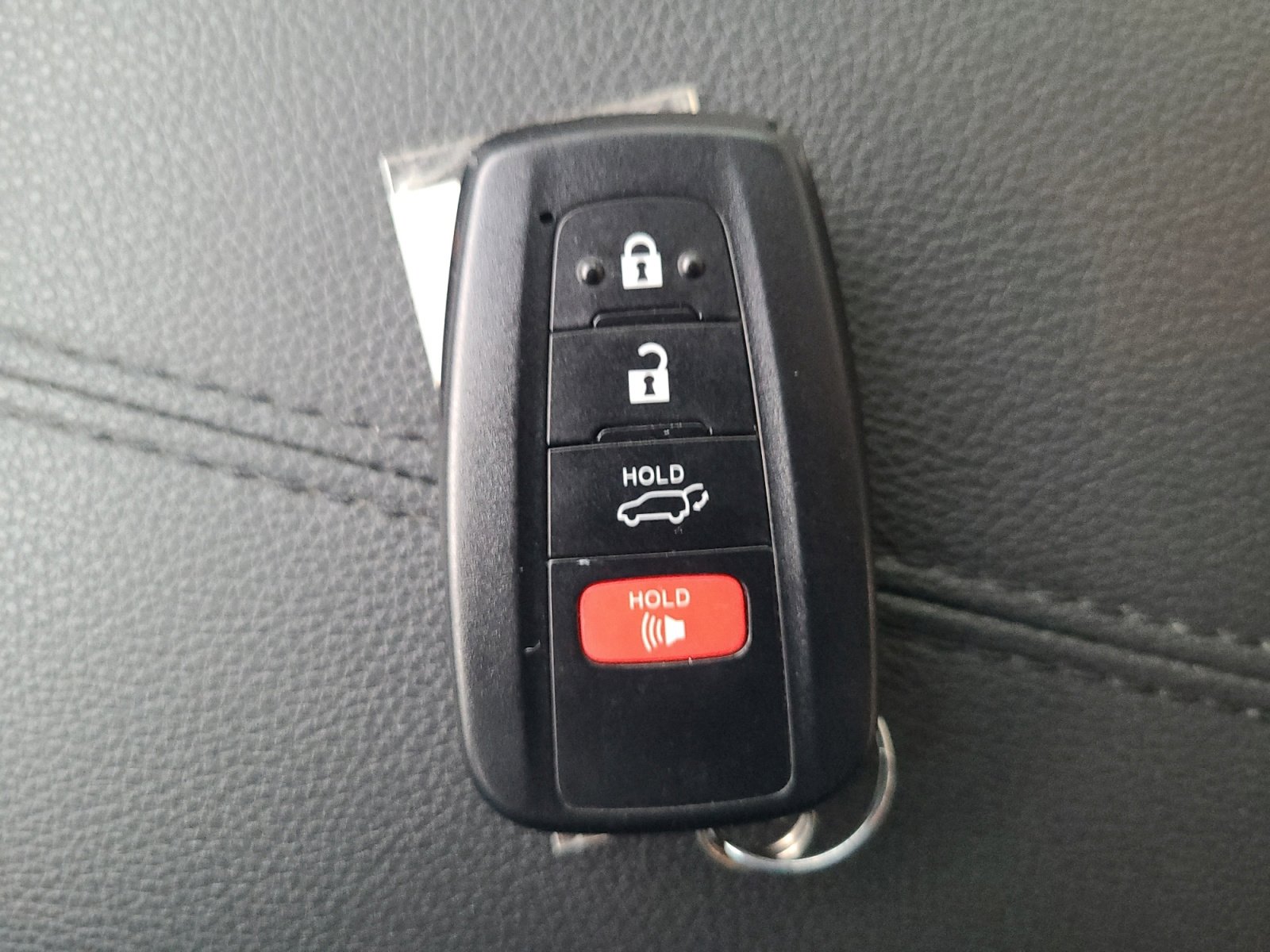 Used 2020 Toyota RAV4 Limited image 31