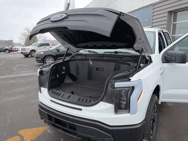 Used 2023 Ford F150 Lightning Pro image 34