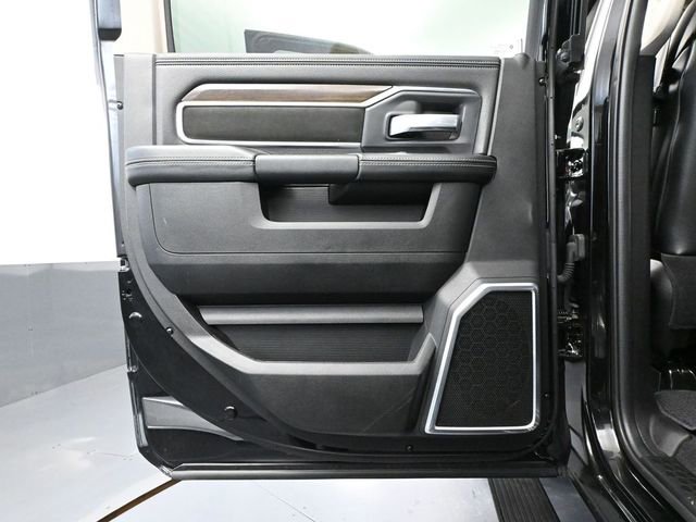 Used 2024 RAM 2500 Laramie w/ Protection Group image 40
