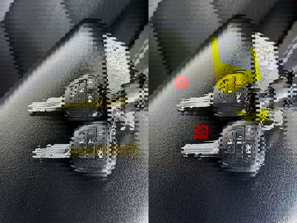 Used 2017 Toyota Camry SE image 21