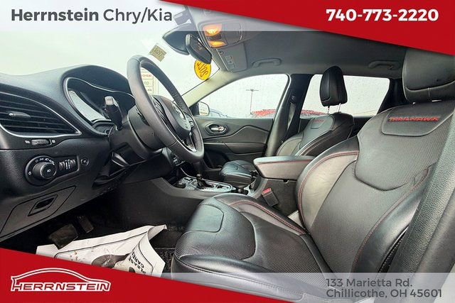 Used 2022 Jeep Cherokee Trailhawk w/ Premium Leather Package image 21