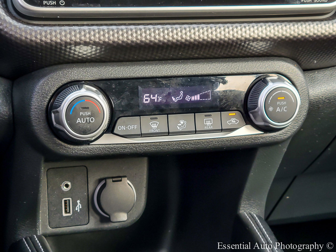 Used 2020 Nissan Kicks SV image 19