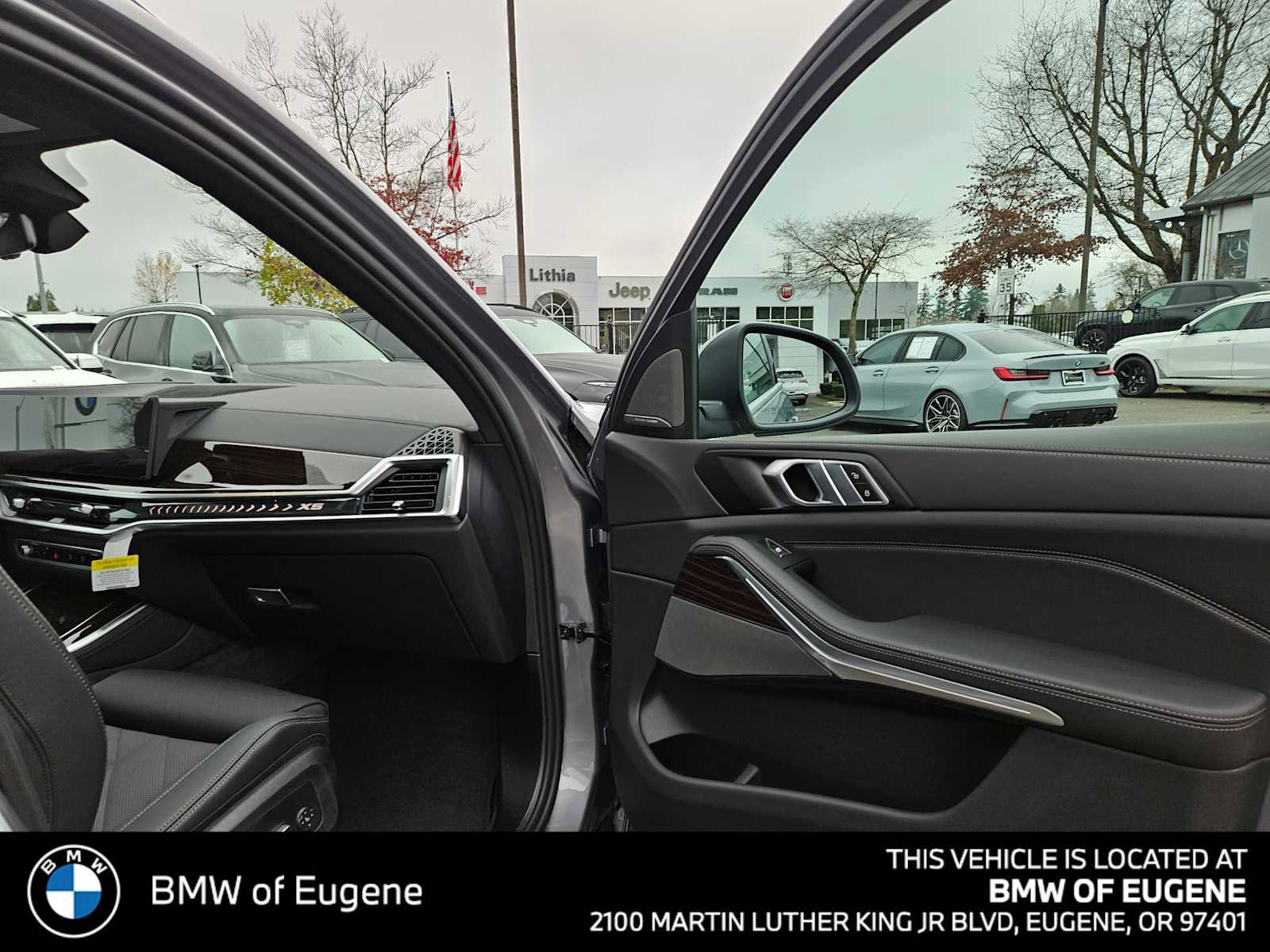 New 2026 BMW X5 xDrive50e w/ Executive Package image 10