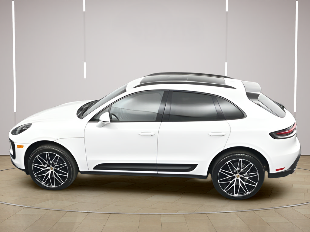 Certified 2026 Porsche Macan AWD/4WD image 35