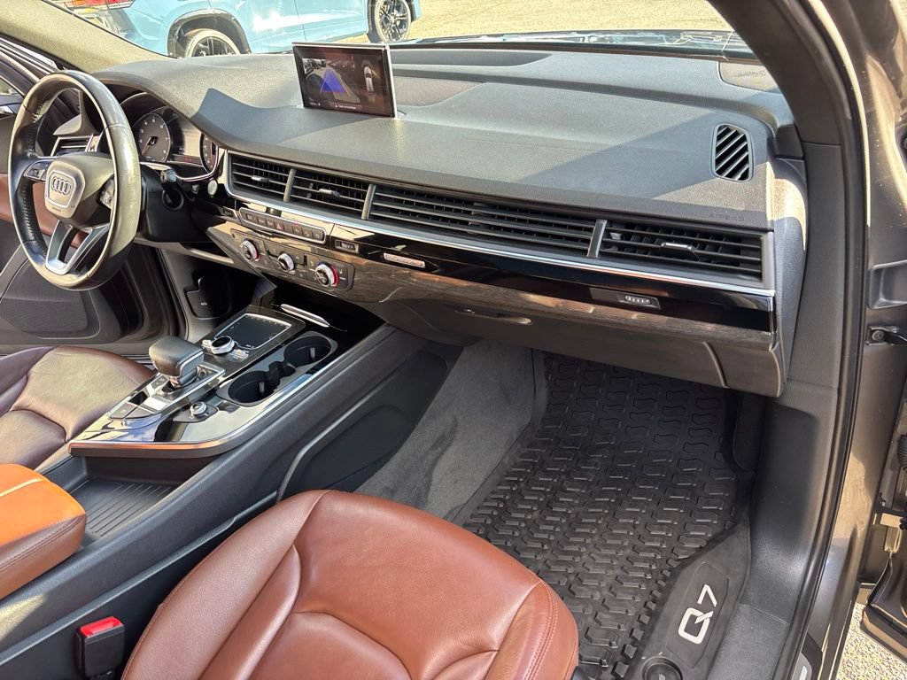 Used 2019 Audi Q7 3.0T Premium w/ Convenience Package AWD/4WD image 34