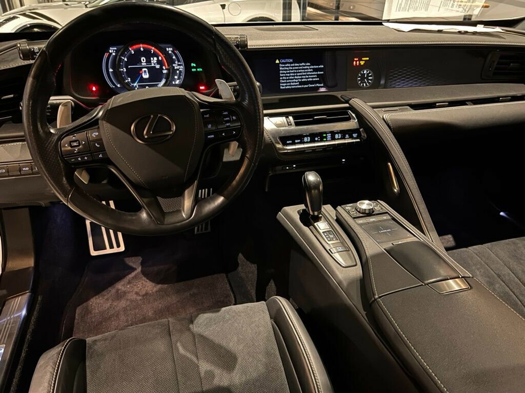 Used 2018 Lexus LC 500 Coupe w/ Sport Package image 16