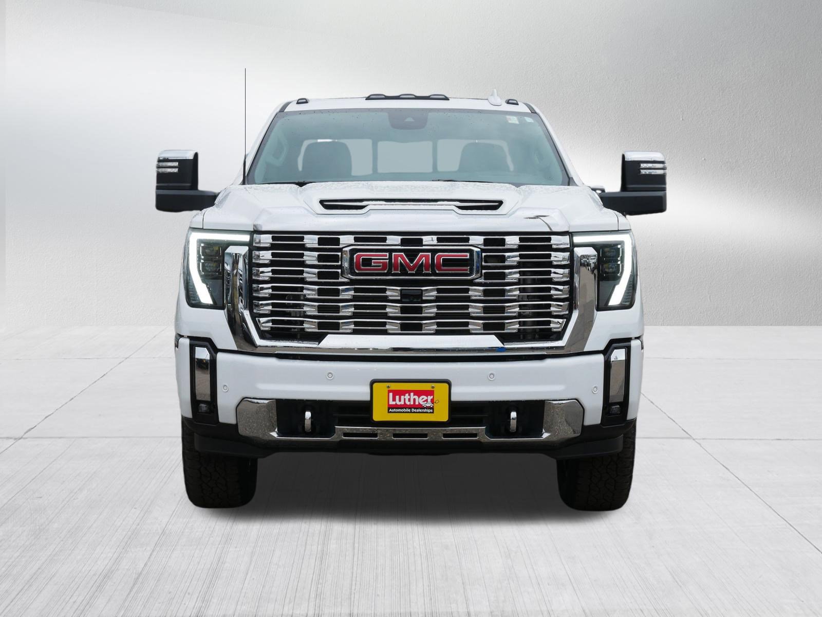 Used 2025 GMC Sierra 3500 Denali w/ Denali Reserve Package image 2
