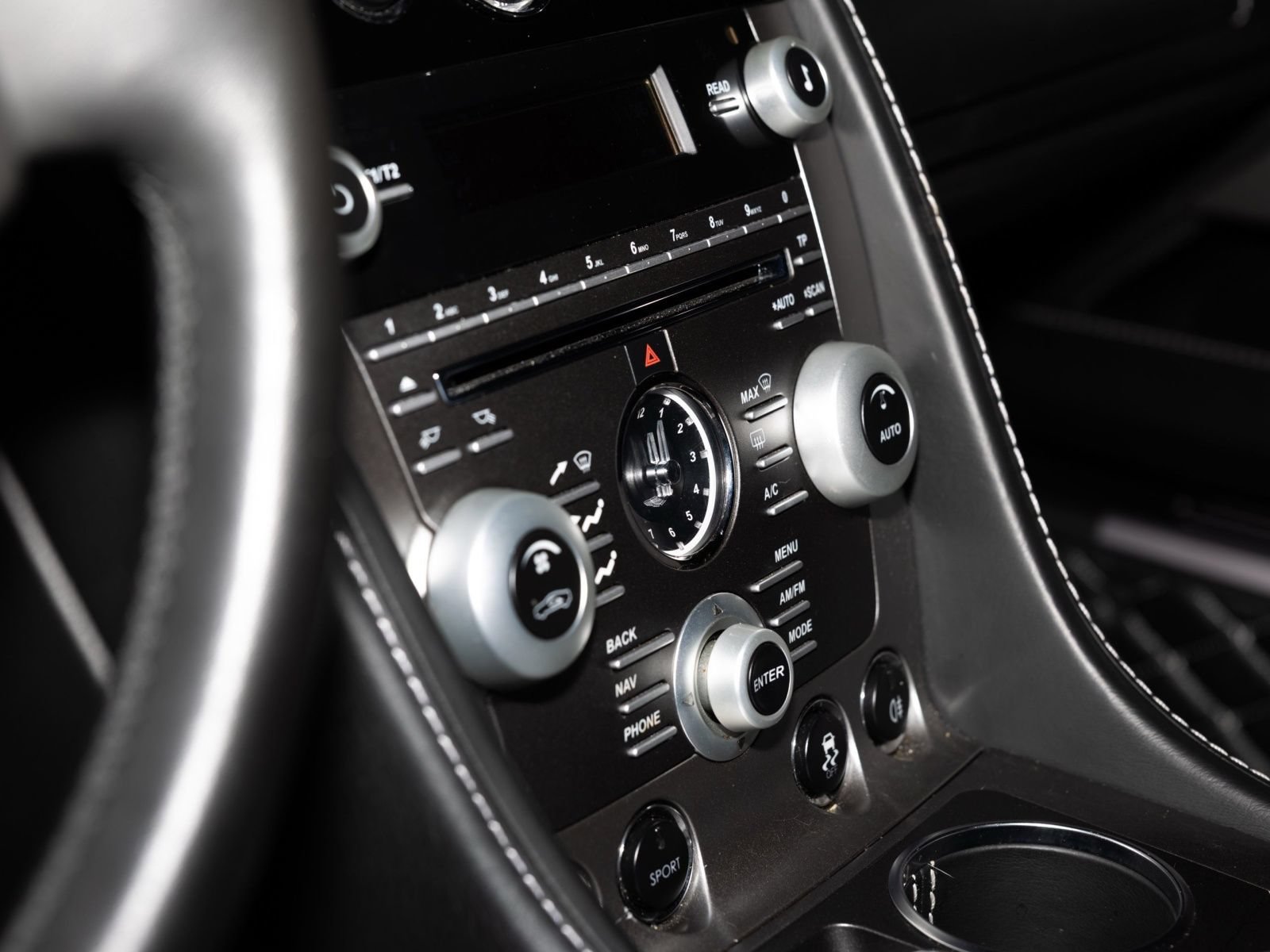 Used 2011 Aston Martin Rapide RWD image 21