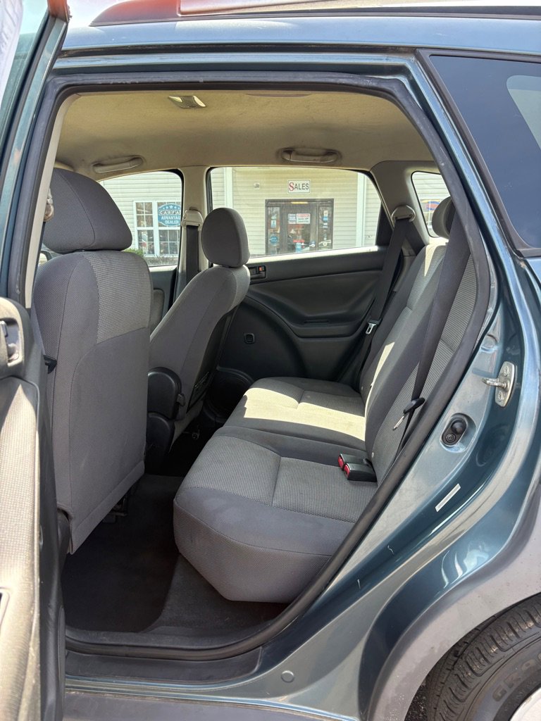 Used 2008 Pontiac Vibe w/ Preferred Package image 10