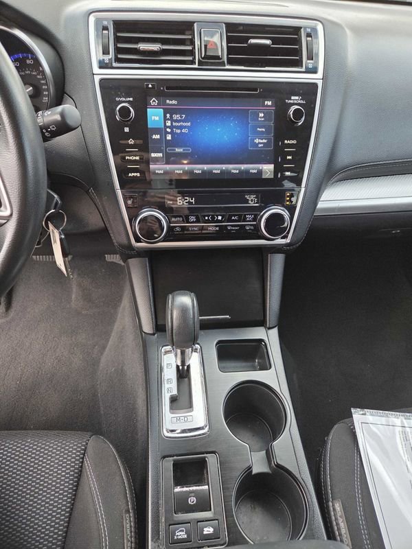 Used 2019 Subaru Outback 2.5i Premium image 13