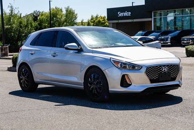 Used 2018 Hyundai Elantra GT w/ Tech Package 03 FWD image 6