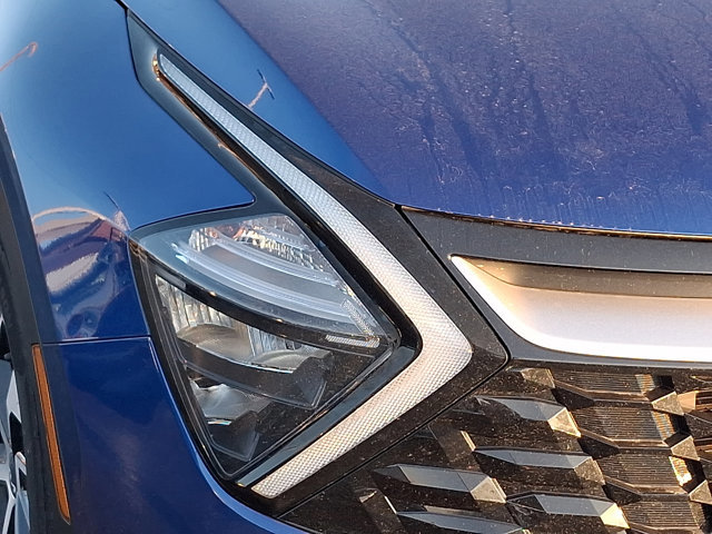Used 2023 Kia Sportage EX image 9