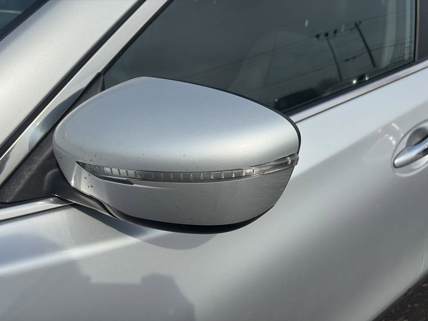 Used 2015 Nissan Rogue SV image 11