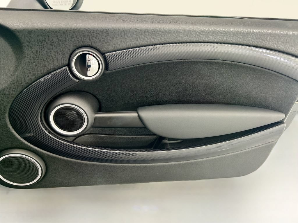 Used 2014 MINI Cooper Roadster S FWD image 19