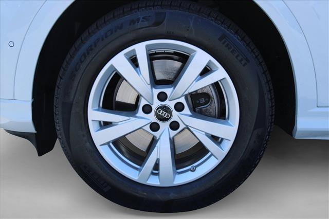 Certified 2025 Audi Q5 Premium w/ Convenience Package AWD/4WD image 15