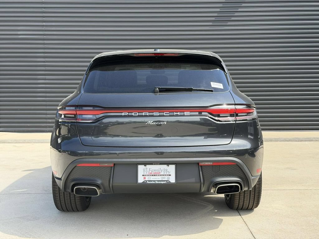 New 2026 Porsche Macan AWD/4WD image 4