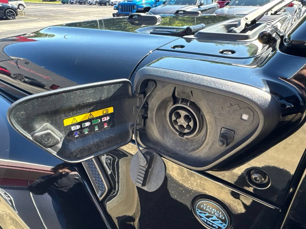 Used 2021 Jeep Wrangler Unlimited Sahara AWD/4WD image 72
