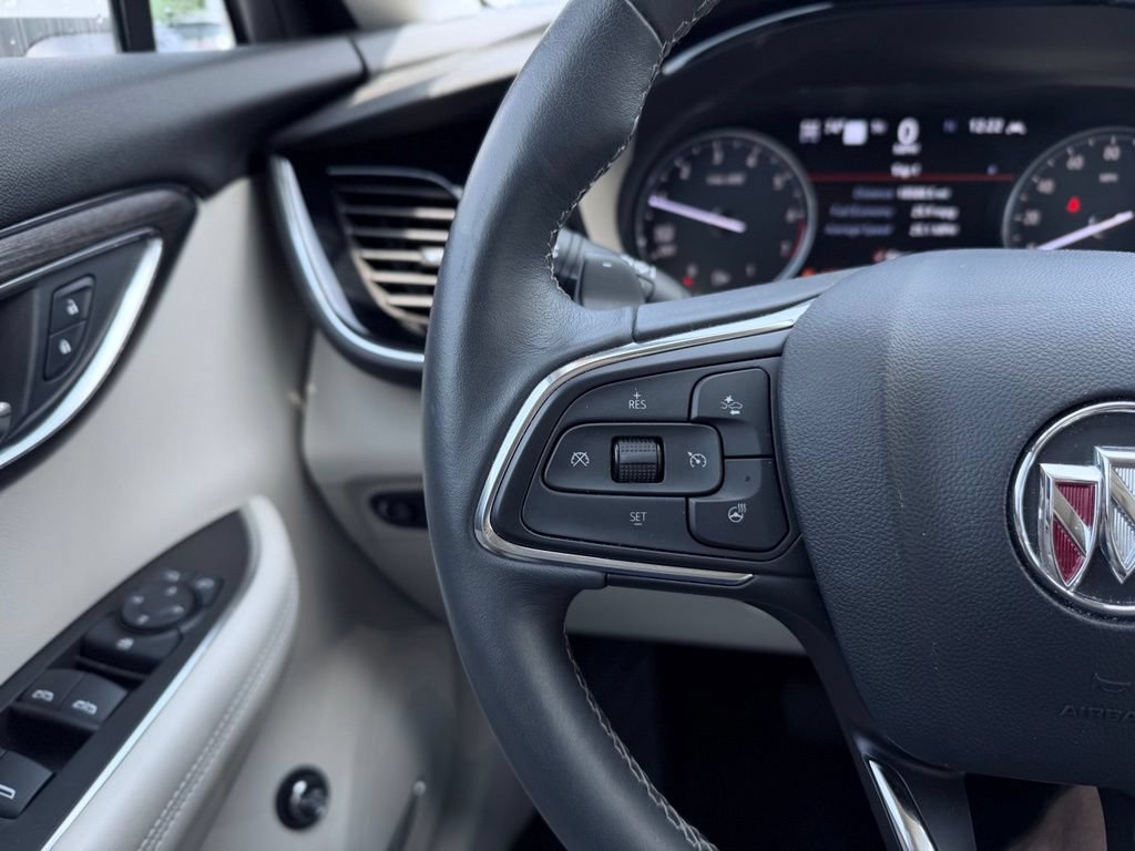 Used 2022 Buick Envision Avenir w/ Technology Package II AWD/4WD image 32