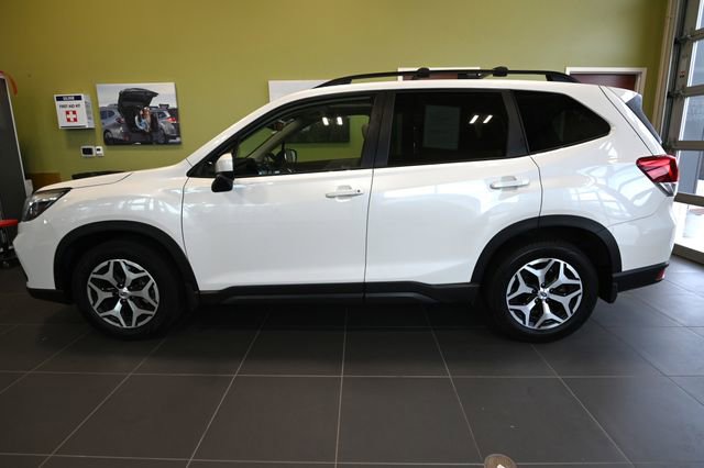 Used 2020 Subaru Forester Premium image 9