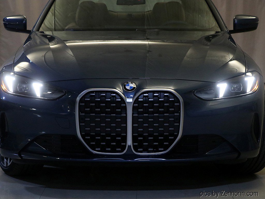 Used 2025 BMW 430i xDrive Coupe w/ Premium Package image 6