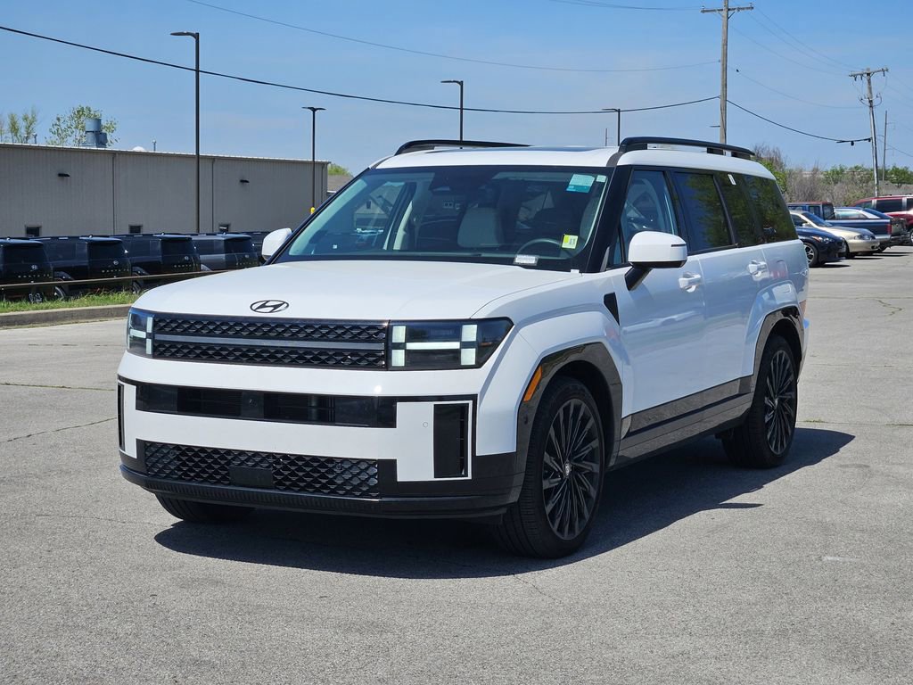 Used 2025 Hyundai Santa Fe Calligraphy image 2