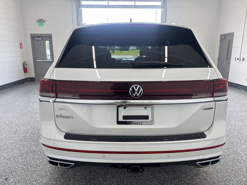 New 2026 Volkswagen Atlas SEL Premium R-Line image 3