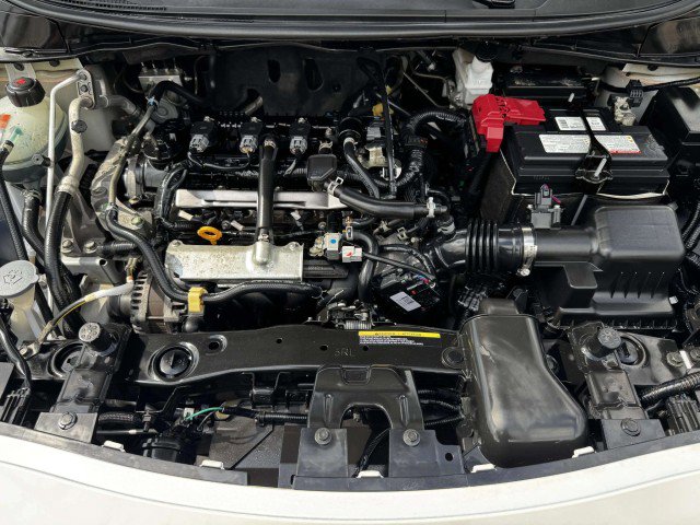 Used 2021 Nissan Versa SR image 56