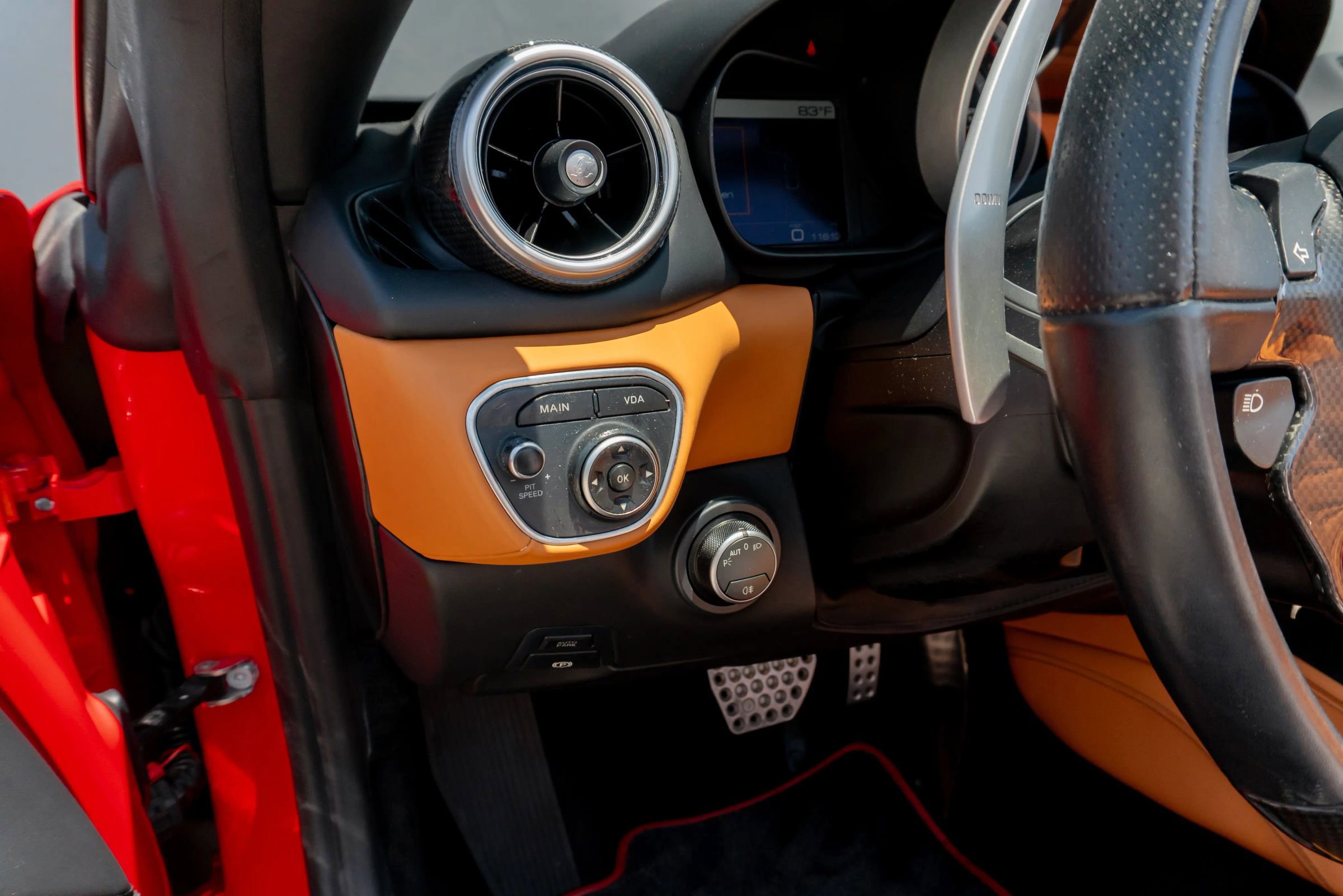Used 2016 Ferrari California T RWD image 75